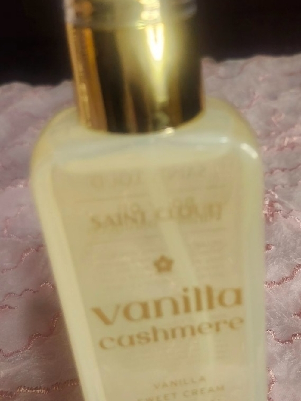 Vanilla Cashmere Body Lotion - Vanilla (Unbranded)